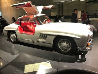 ドイツ：メルセデスベンツ博物館の300 SL Coupe
