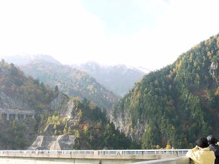 富山県：黒部ダムからの立山連峰