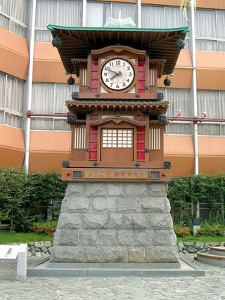 愛媛県：道後温泉の坊っちゃんからくり時計