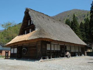 富山県：五箇山の合掌造り民俗館