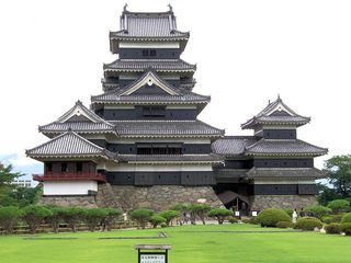 長野：松本城の天守