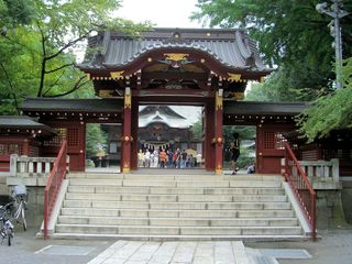 埼玉県：秩父神社の正門