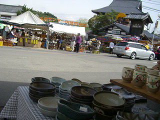 栃木県：春の益子陶器市