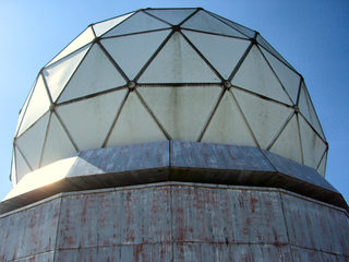山梨県：富士山レーダードーム館のレーダードーム