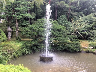 石川県：兼六園の噴水